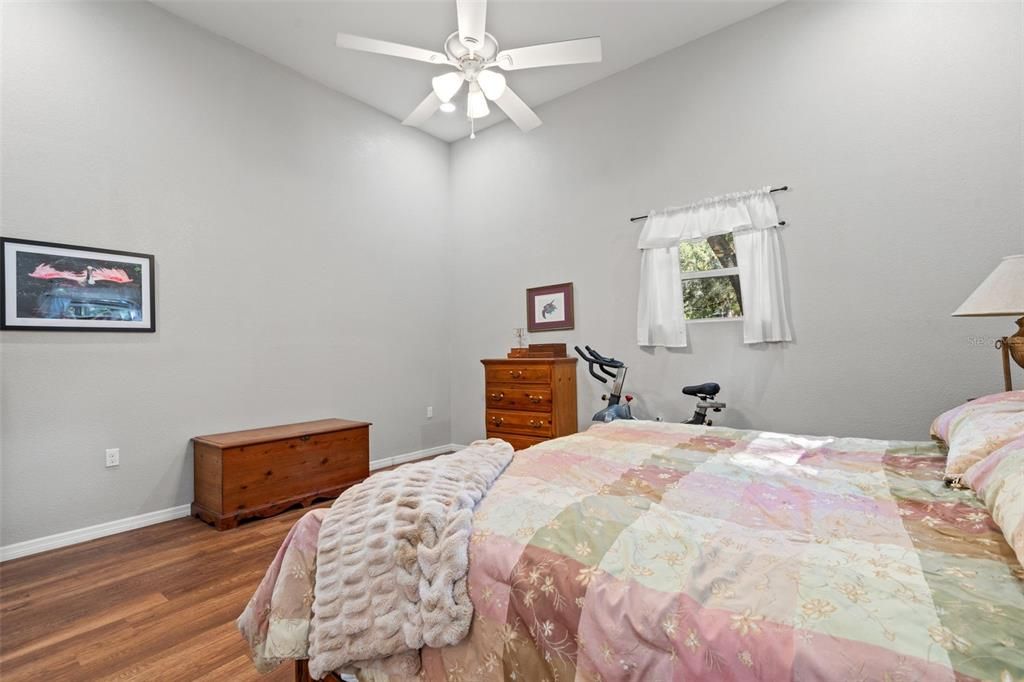 Active With Contract: $544,900 (3 beds, 2 baths, 1816 Square Feet)