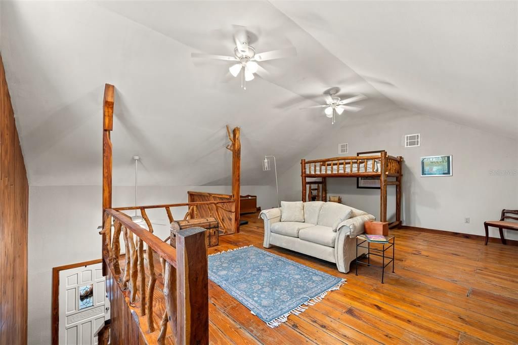 Active With Contract: $544,900 (3 beds, 2 baths, 1816 Square Feet)