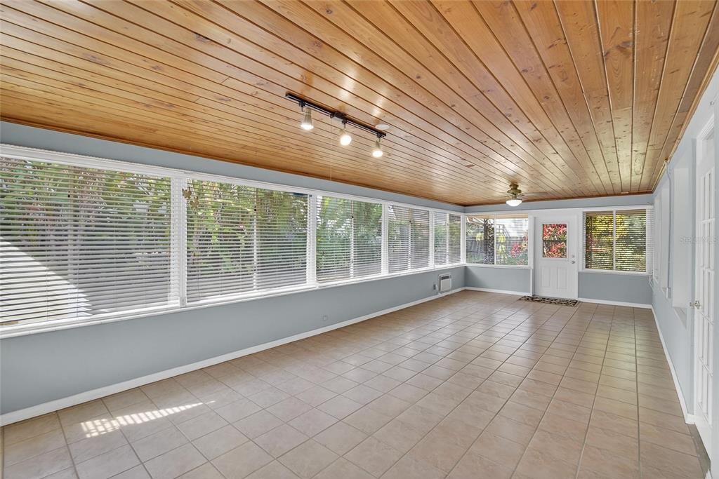 For Rent: $4,500 (3 beds, 2 baths, 2218 Square Feet)