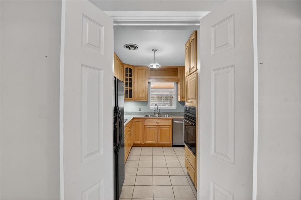 For Rent: $4,500 (3 beds, 2 baths, 2218 Square Feet)