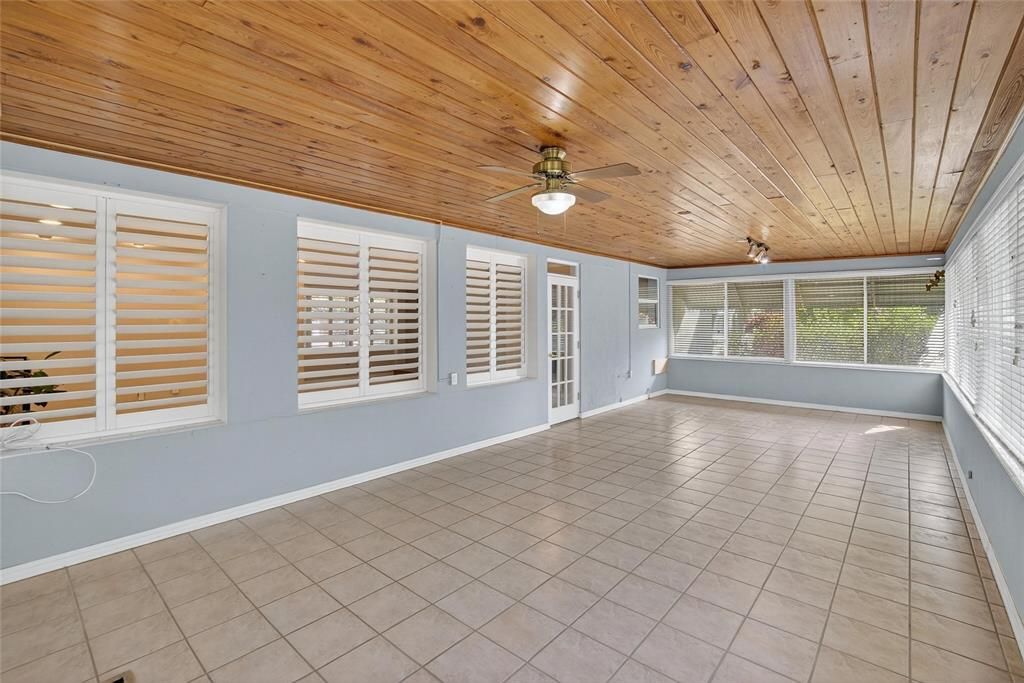 For Rent: $4,500 (3 beds, 2 baths, 2218 Square Feet)