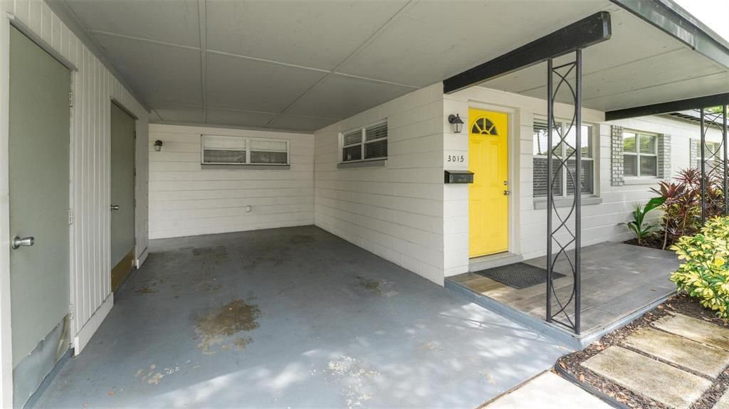 合同活跃: $350,000 (3 贝兹, 1 浴室, 1164 平方英尺)