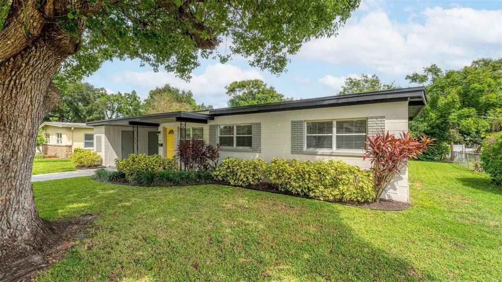 合同活跃: $350,000 (3 贝兹, 1 浴室, 1164 平方英尺)