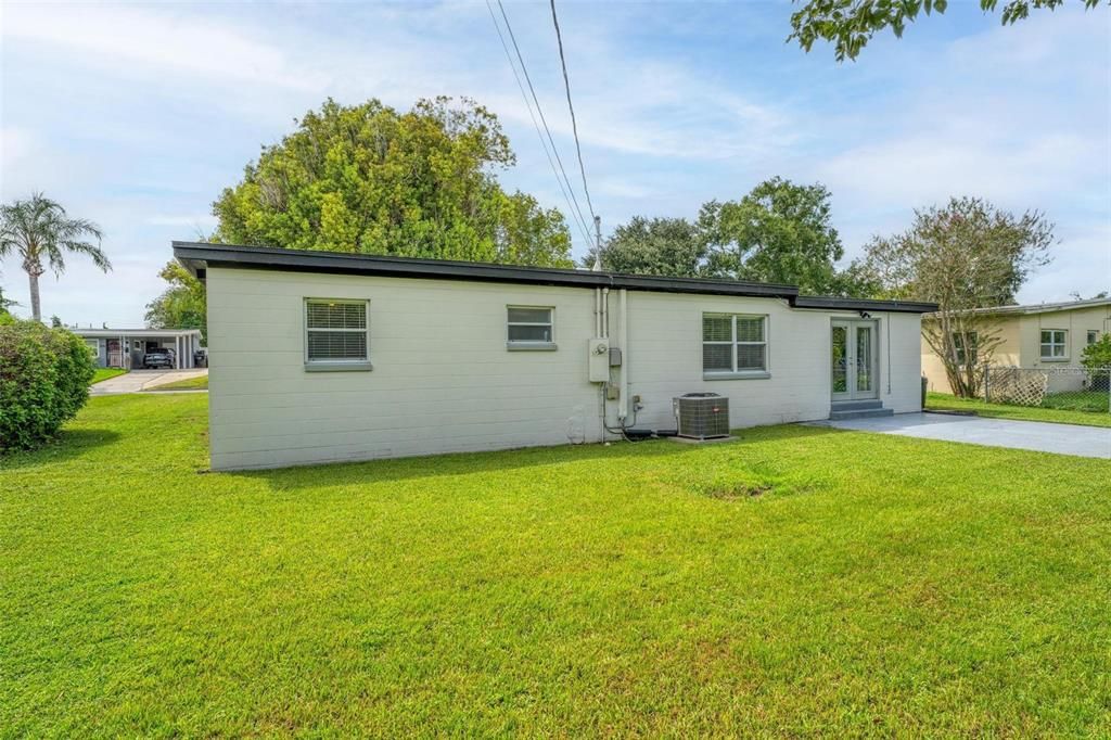 合同活跃: $350,000 (3 贝兹, 1 浴室, 1164 平方英尺)