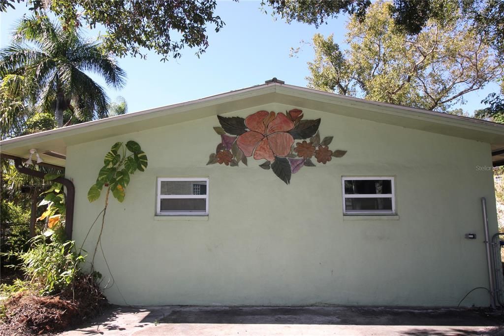 For Sale: $250,000 (4 beds, 2 baths, 2420 Square Feet)