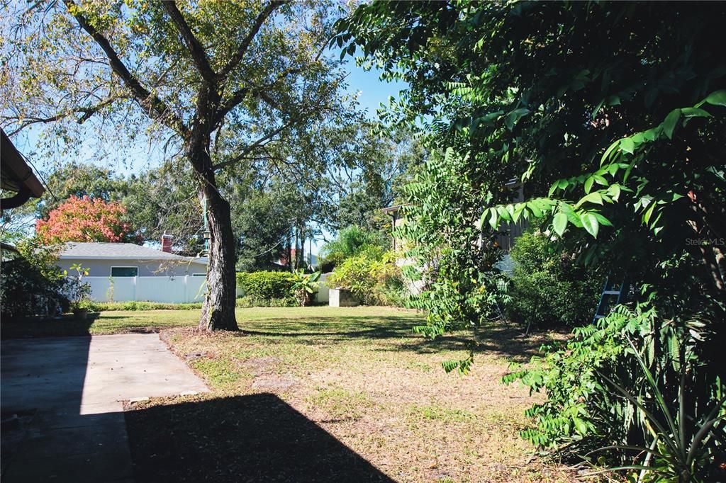 For Sale: $250,000 (4 beds, 2 baths, 2420 Square Feet)
