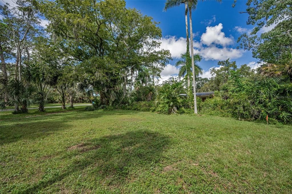 For Sale: $250,000 (4 beds, 2 baths, 2420 Square Feet)