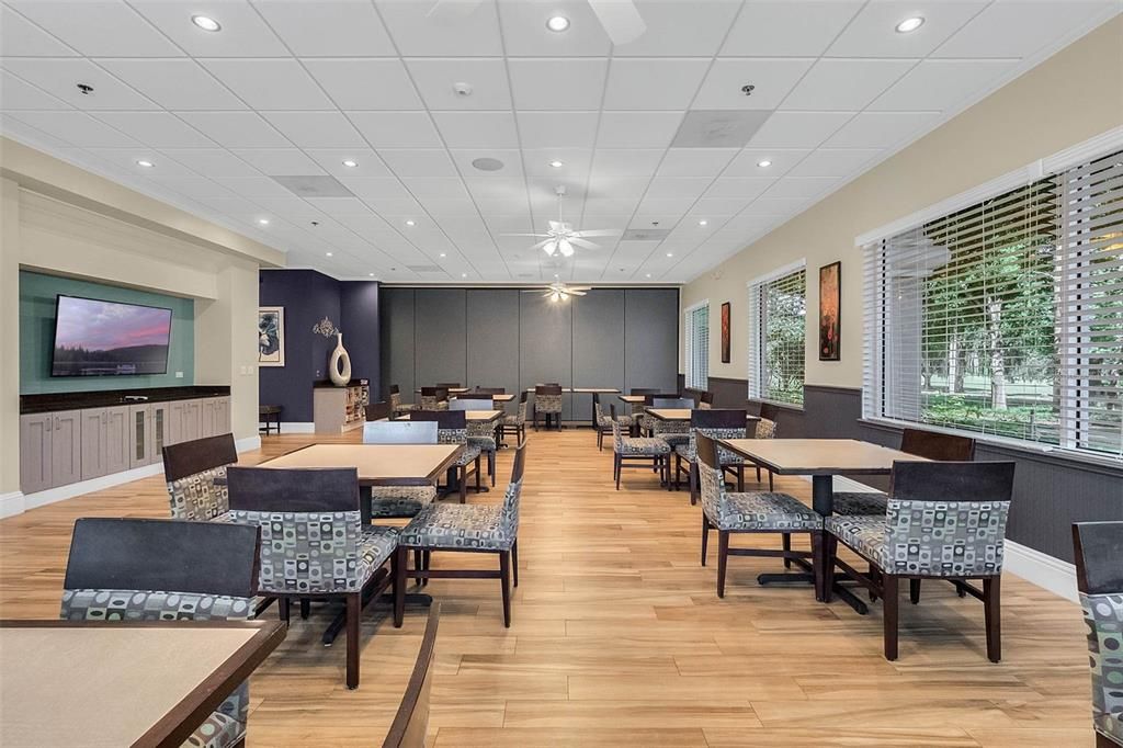 Под контрактом: $329,000 (3 спален, 2 ванн, 1834 Квадратных фут)