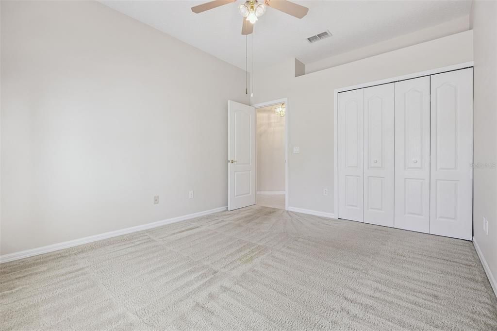 Под контрактом: $329,000 (3 спален, 2 ванн, 1834 Квадратных фут)