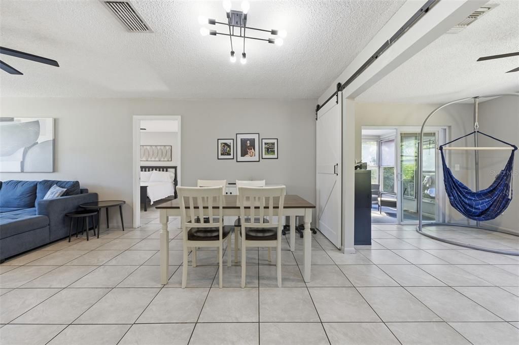 For Sale: $261,000 (3 beds, 2 baths, 1160 Square Feet)