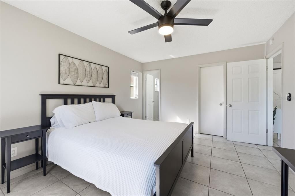 For Sale: $261,000 (3 beds, 2 baths, 1160 Square Feet)