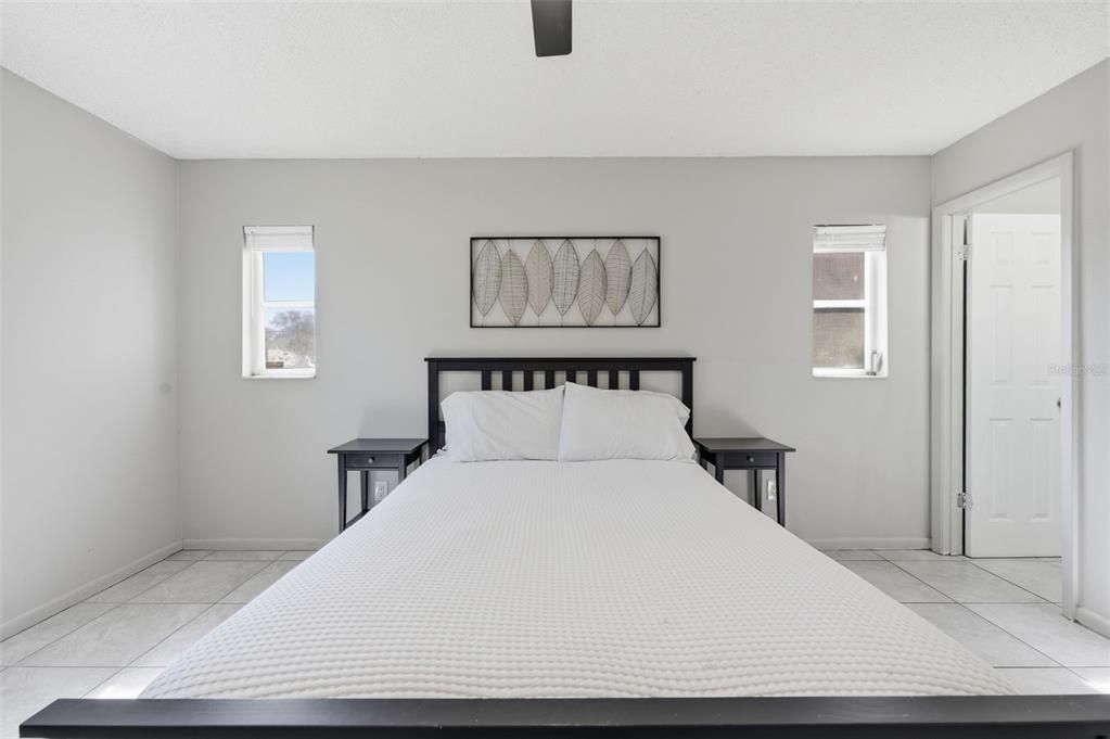 For Sale: $261,000 (3 beds, 2 baths, 1160 Square Feet)