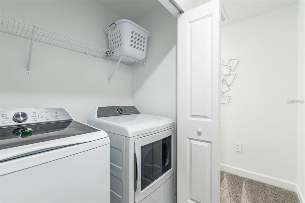 出租: $3,200 (4 贝兹, 3 浴室, 1902 平方英尺)