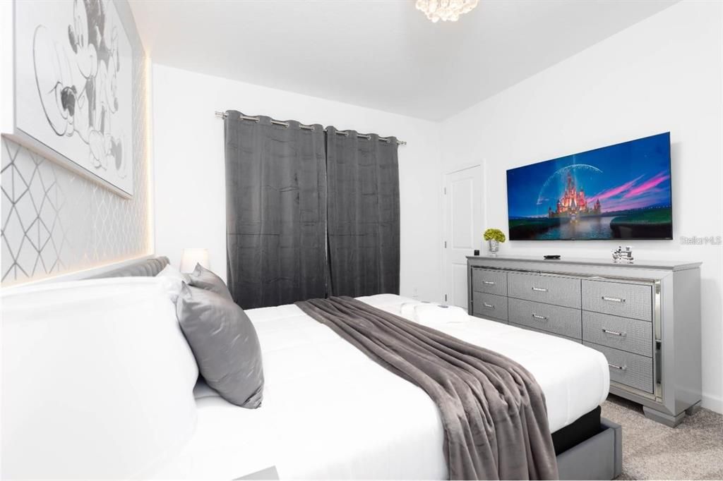 出租: $3,200 (4 贝兹, 3 浴室, 1902 平方英尺)