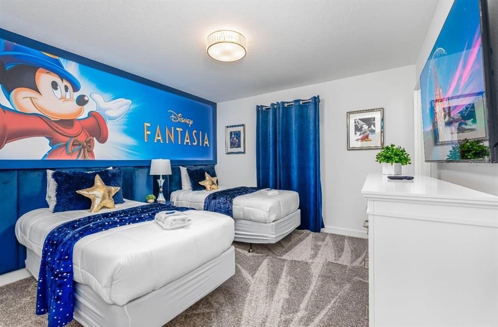 出租: $3,200 (4 贝兹, 3 浴室, 1902 平方英尺)