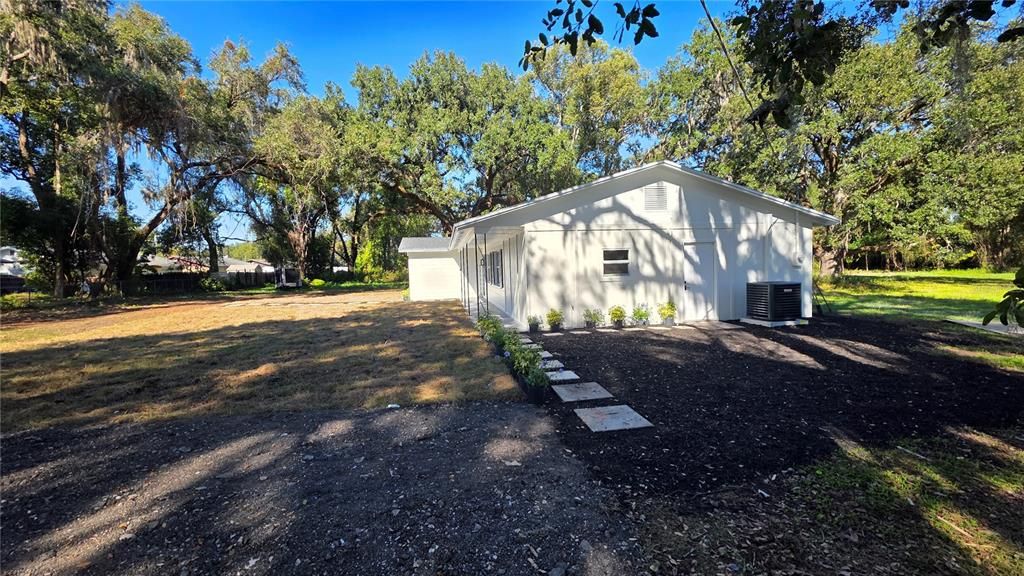 For Sale: $349,000 (3 beds, 2 baths, 1454 Square Feet)