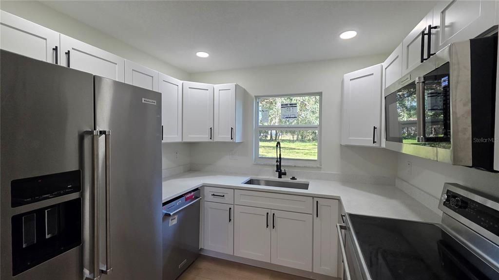 For Sale: $349,000 (3 beds, 2 baths, 1454 Square Feet)