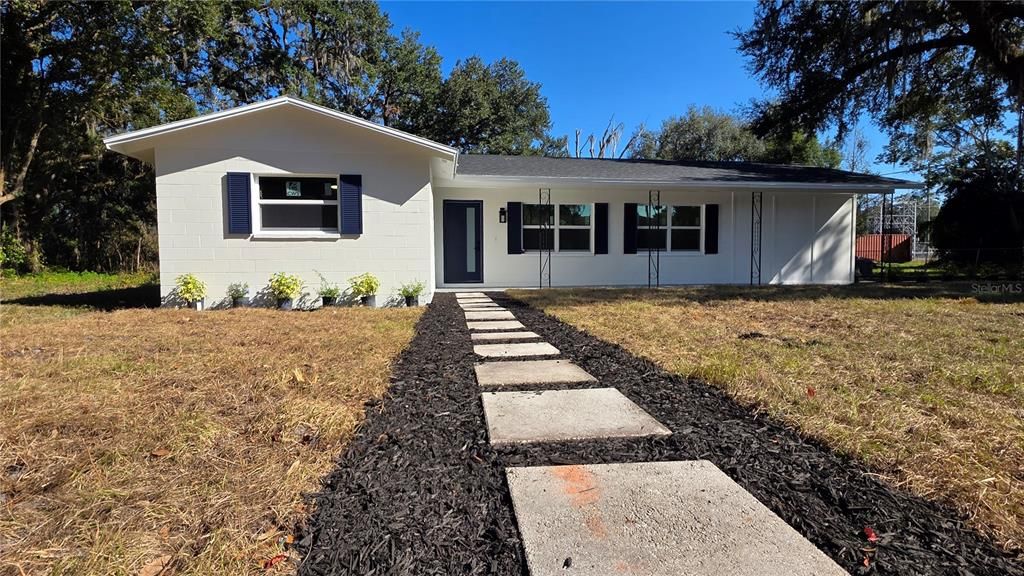 For Sale: $349,000 (3 beds, 2 baths, 1454 Square Feet)