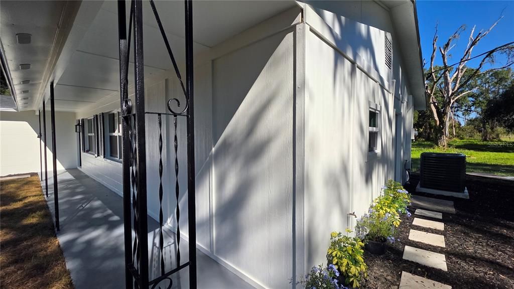 For Sale: $349,000 (3 beds, 2 baths, 1454 Square Feet)