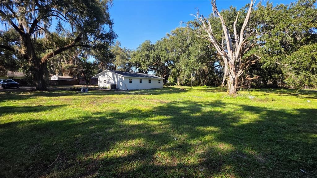 For Sale: $349,000 (3 beds, 2 baths, 1454 Square Feet)