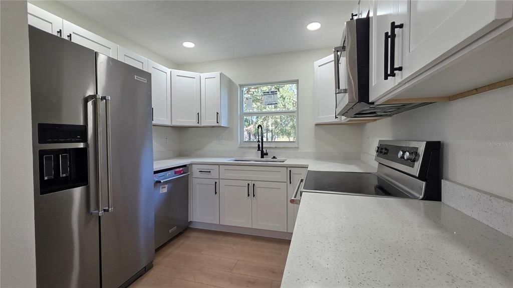 For Sale: $349,000 (3 beds, 2 baths, 1454 Square Feet)