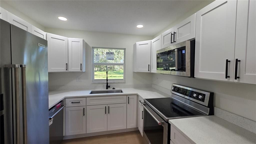 For Sale: $349,000 (3 beds, 2 baths, 1454 Square Feet)