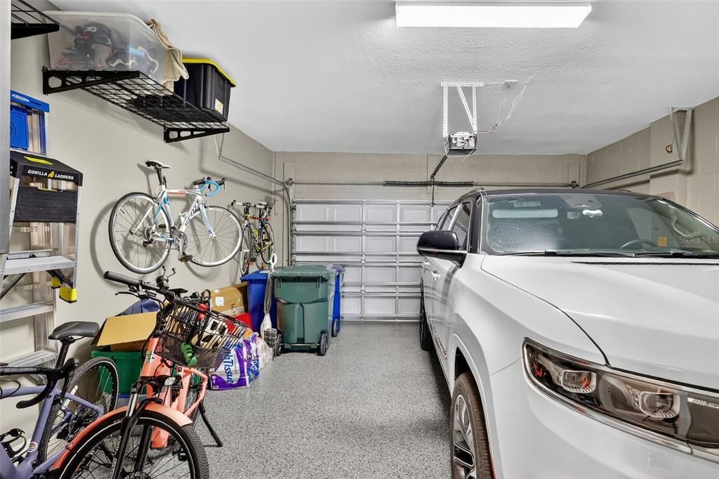 For Rent: $2,900 (3 beds, 2 baths, 2221 Square Feet)