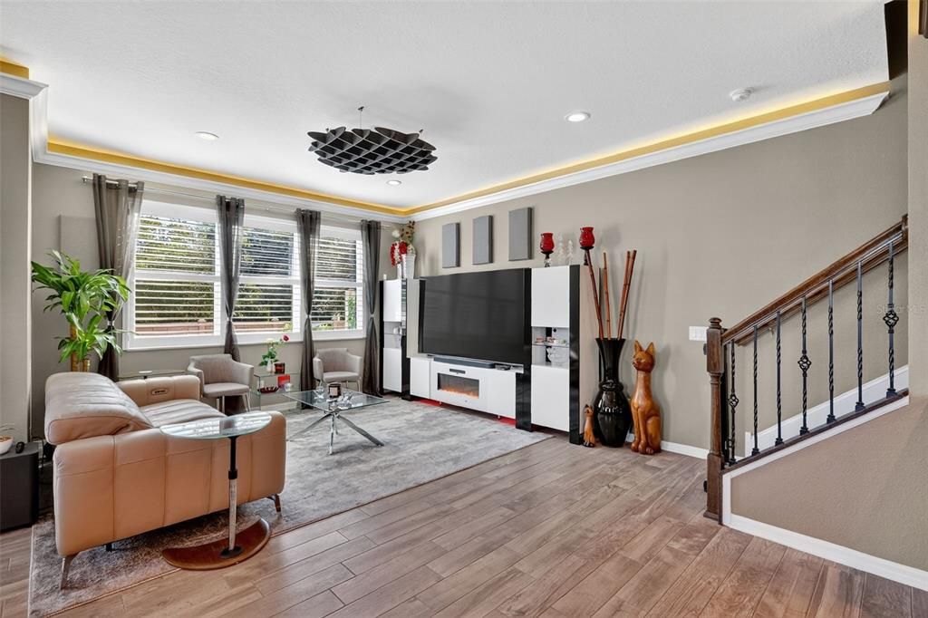 For Rent: $2,900 (3 beds, 2 baths, 2221 Square Feet)