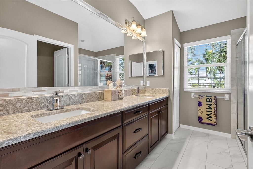 For Rent: $2,900 (3 beds, 2 baths, 2221 Square Feet)