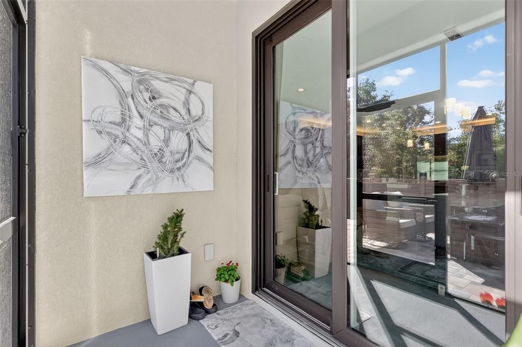 For Rent: $2,900 (3 beds, 2 baths, 2221 Square Feet)