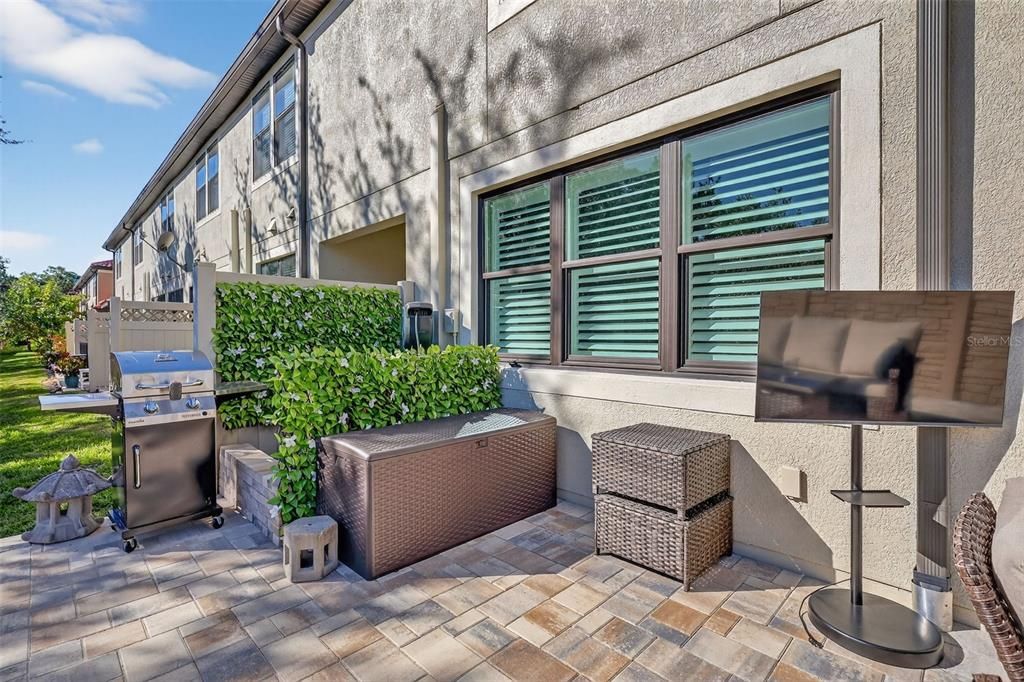 For Rent: $2,900 (3 beds, 2 baths, 2221 Square Feet)