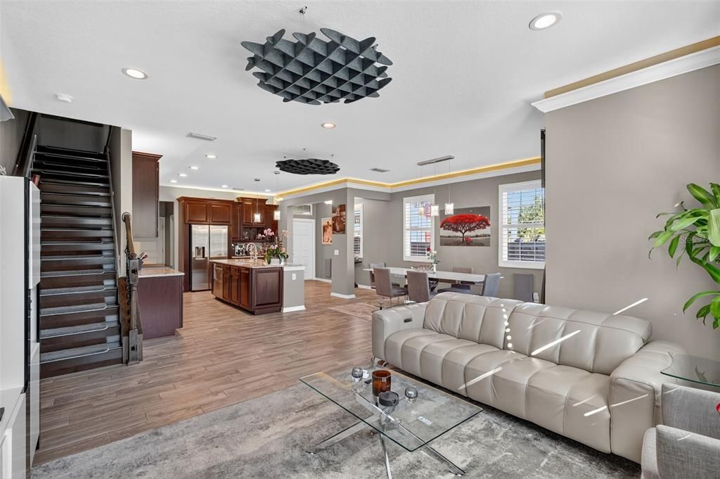 For Rent: $2,900 (3 beds, 2 baths, 2221 Square Feet)