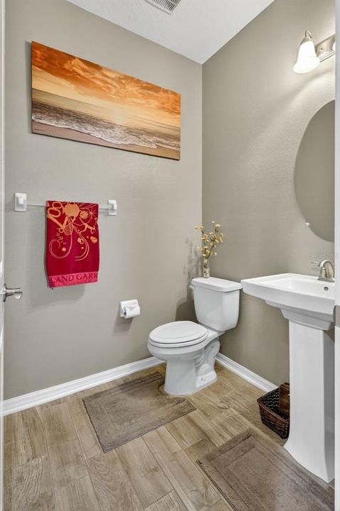 For Rent: $2,900 (3 beds, 2 baths, 2221 Square Feet)