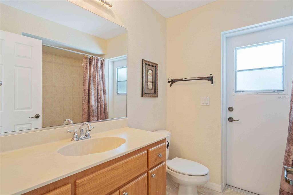 For Sale: $450,000 (3 beds, 2 baths, 2121 Square Feet)