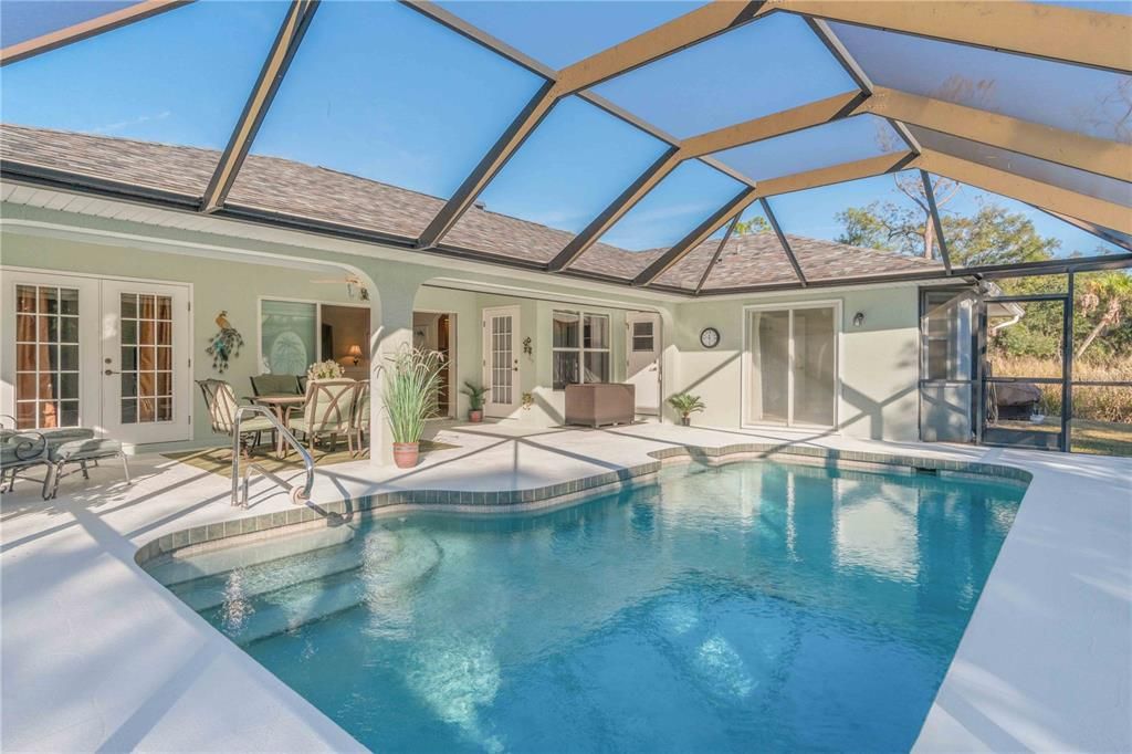 For Sale: $450,000 (3 beds, 2 baths, 2121 Square Feet)