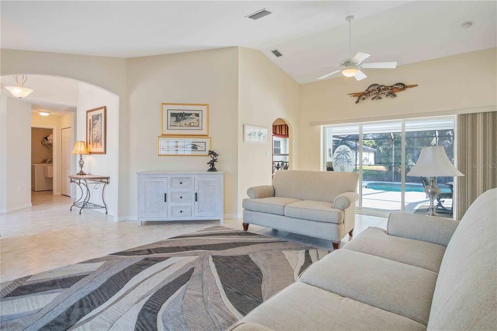 For Sale: $450,000 (3 beds, 2 baths, 2121 Square Feet)