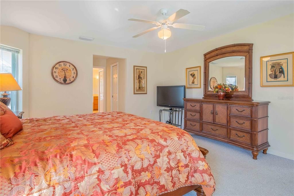 For Sale: $450,000 (3 beds, 2 baths, 2121 Square Feet)