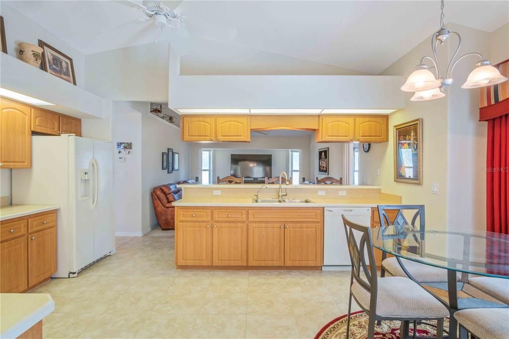 For Sale: $450,000 (3 beds, 2 baths, 2121 Square Feet)