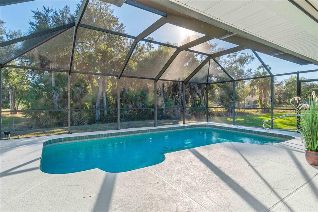 For Sale: $450,000 (3 beds, 2 baths, 2121 Square Feet)