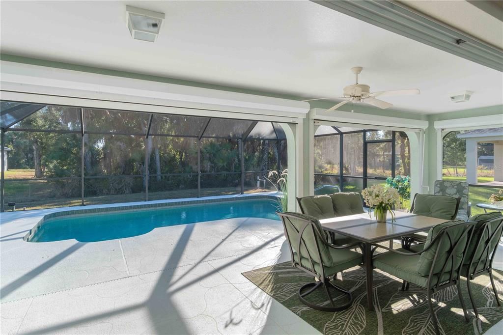 For Sale: $450,000 (3 beds, 2 baths, 2121 Square Feet)