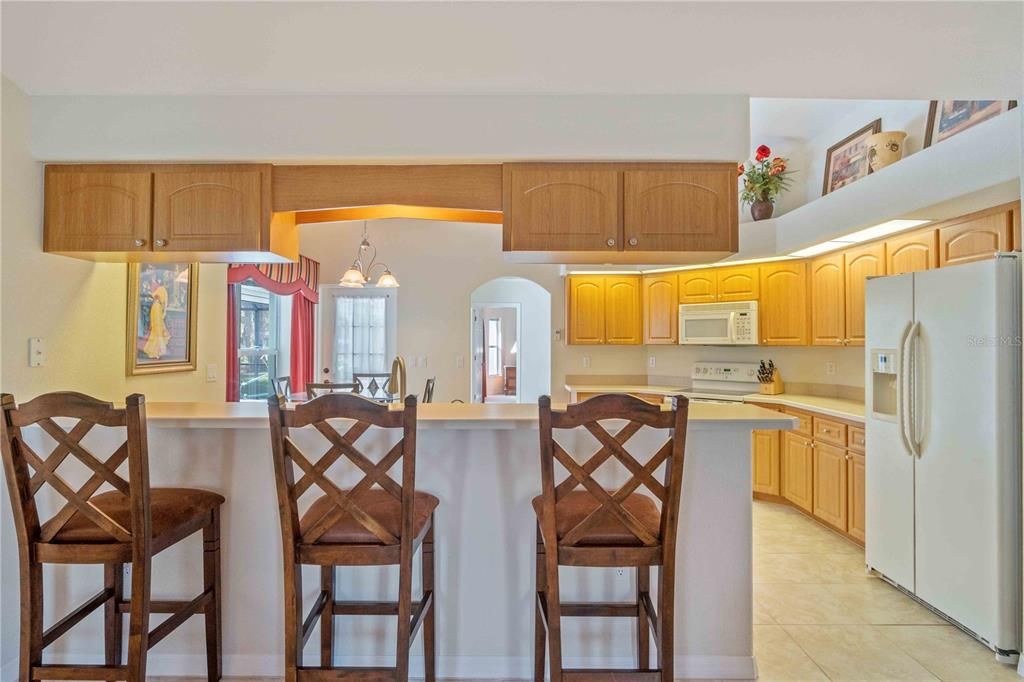 For Sale: $450,000 (3 beds, 2 baths, 2121 Square Feet)