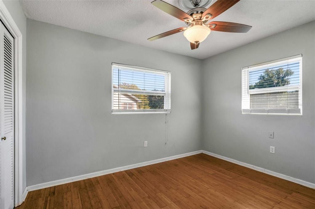 待售: $309,000 (3 贝兹, 2 浴室, 1350 平方英尺)