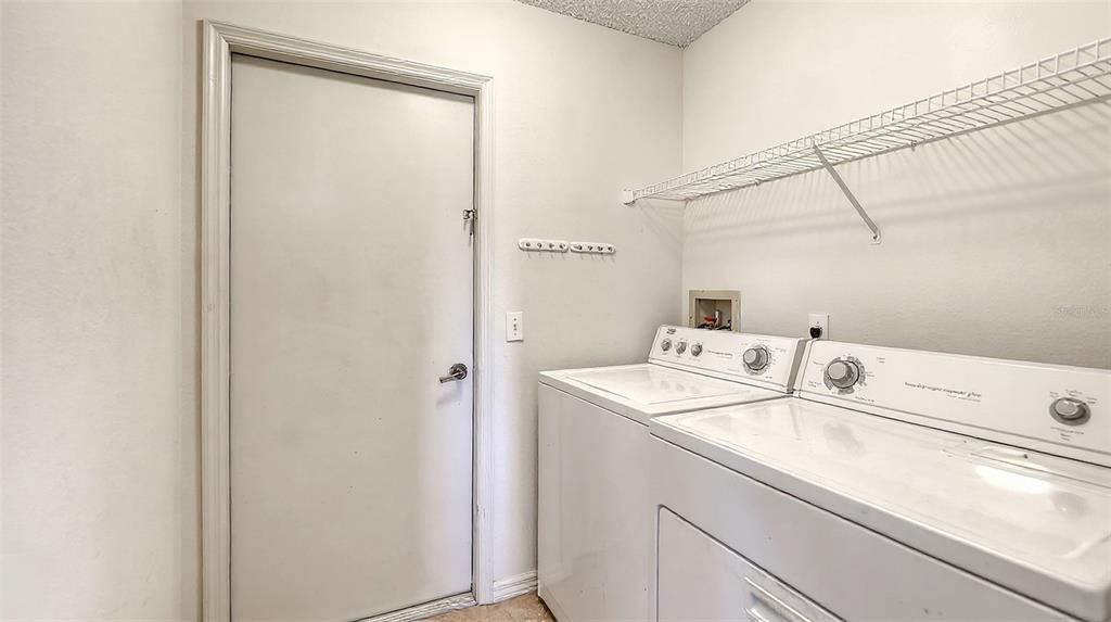 待售: $565,000 (3 贝兹, 2 浴室, 2024 平方英尺)