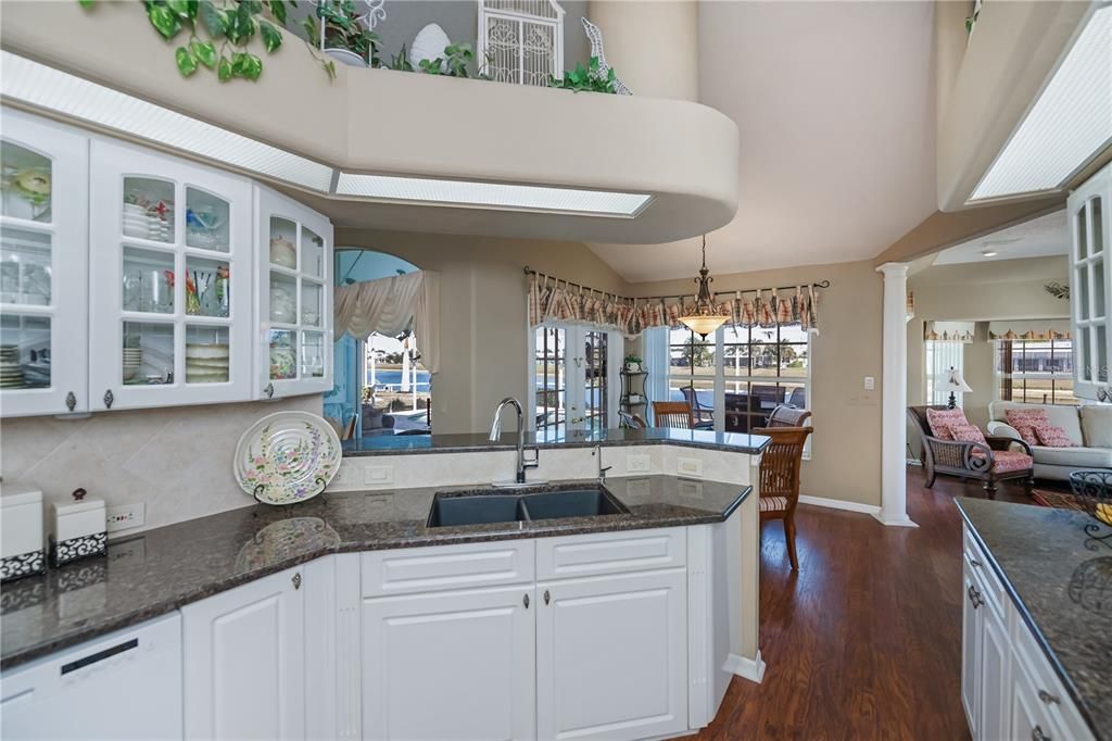 На продажу: $525,000 (3 спален, 2 ванн, 2232 Квадратных фут)