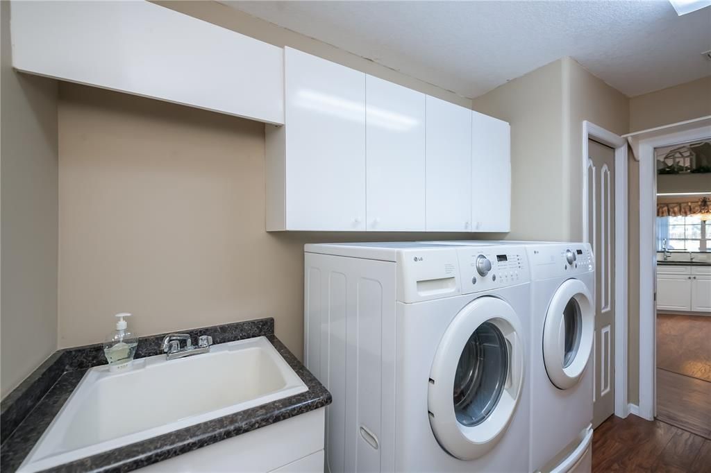 На продажу: $525,000 (3 спален, 2 ванн, 2232 Квадратных фут)