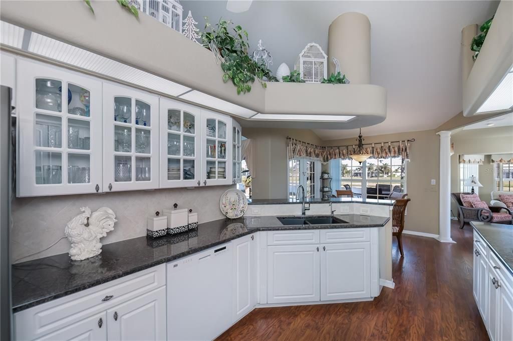 На продажу: $525,000 (3 спален, 2 ванн, 2232 Квадратных фут)