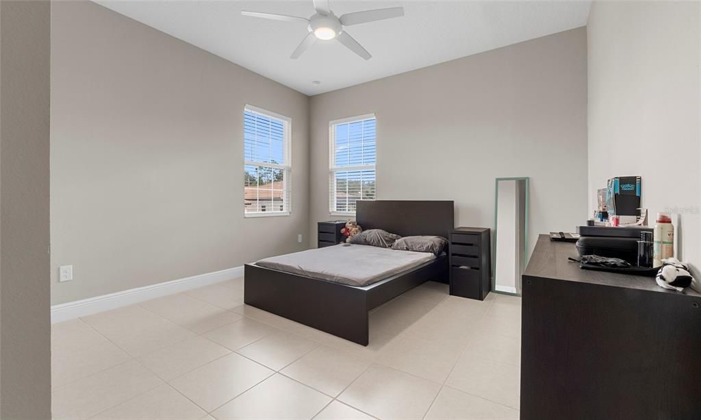 待售: $1,150,000 (5 贝兹, 4 浴室, 4709 平方英尺)