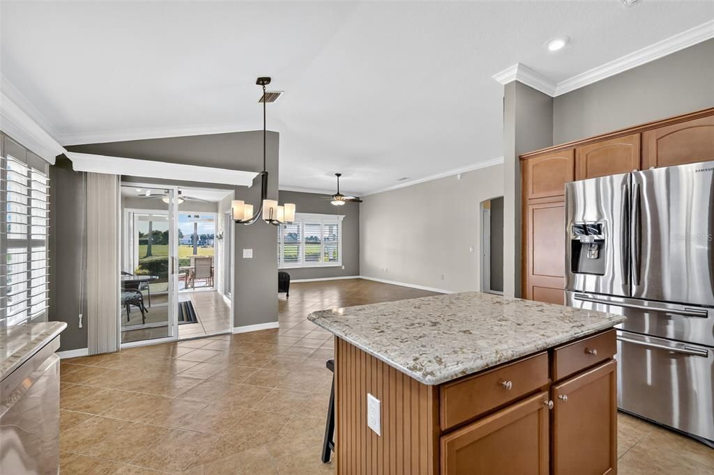 For Sale: $550,000 (3 beds, 2 baths, 1602 Square Feet)