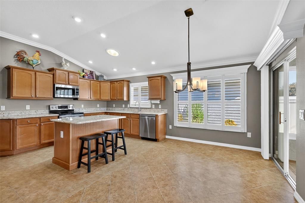 For Sale: $550,000 (3 beds, 2 baths, 1602 Square Feet)