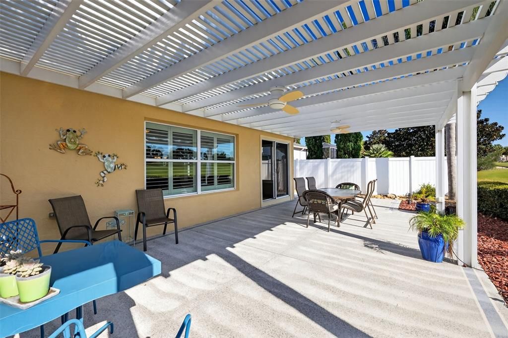 For Sale: $550,000 (3 beds, 2 baths, 1602 Square Feet)